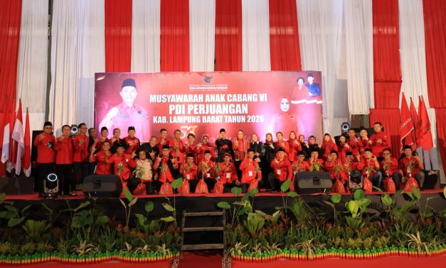 Bupati Ingatkan Kader PDIP Lampung Barat Turun dan Berbuat Untuk Masyarakat