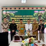 Penantian Panjang Berbuah Hasil, Pemkab Lampung Barat Terima SK Pelepasan Kawasan Hutan untuk TORA