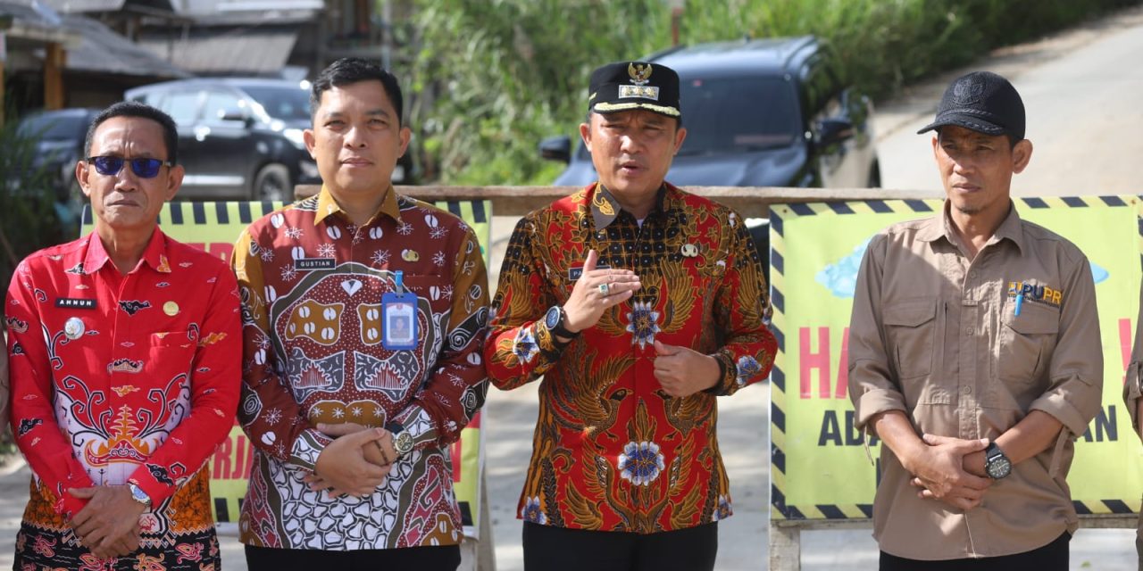 Bupati Resmikan Jembatan Way Sepagasan, Permudah Akses Penyaluran Hasil Pertanian Warga