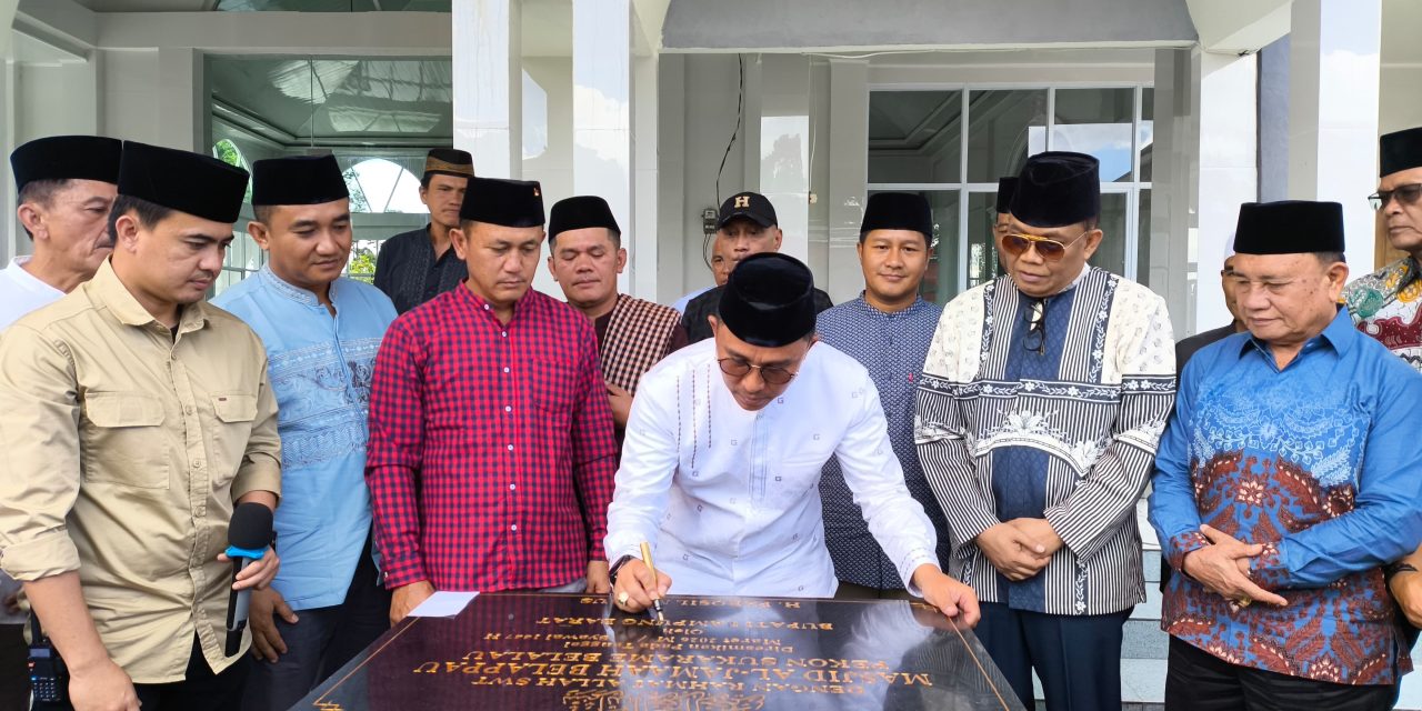 Bupati Parosil Mabsus Resmikan Masjid Al-Jamaah Belappau, Simbol Kebersamaan Masyarakat