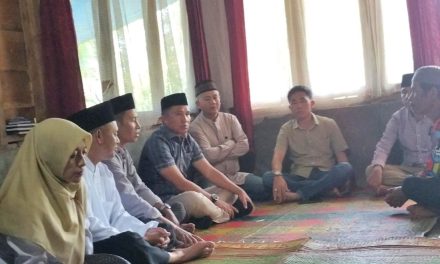 Bupati Lampung Barat Sambangi Rumah Almarhum Fikran Aulia Korban Tenggelam di Pesibar