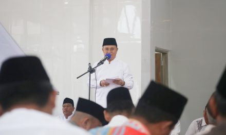 Lakukan Safari Ramadhan, Wabup Mad Hasnurin Serap Aspirasi dan Serahkan Bantuan untuk Masjid Al-Jamaah Belappau