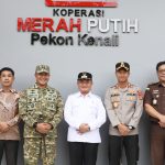 Ditandai Penandatanganan Prasasti dan Pengguntingan Pita, Wabup Mad Hasnurin Resmikan KDKMP Pekon Kenali