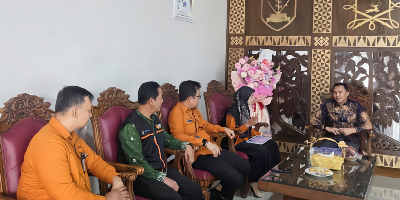 Bupati Imbau Warga Lampung Barat Beri Data Jujur Saat Petugas Sensus Ekonomi Datang