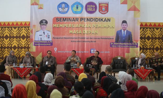 340 Guru dan Kepala Sekolah Ikuti Seminar, Bupati Parosil Perkuat Kolaborasi dengan FKIP Unila