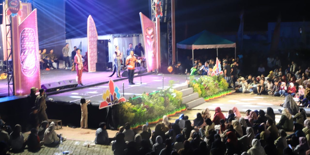 Gema Gamolan Pekhing Tutup Festival Sekala Bekhak XII, Komitmen Lestarikan Budaya Lampung Barat Menguat