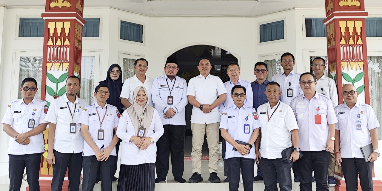 Bupati Parosil Minta MBG Tak Sekadar Bergizi: Libatkan Petani-Peternak, Kelola Limbah, dan Perketat Pengawasan