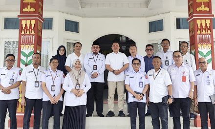 Bupati Parosil Minta MBG Tak Sekadar Bergizi: Libatkan Petani-Peternak, Kelola Limbah, dan Perketat Pengawasan