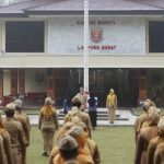 Kominfo Lampung Barat Paparkan Penguatan Layanan Digital dan Aplikasi BAKAS saat Apel Mingguan ASN