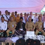 Wakil Bupati Lampung Barat Serahkan Donasi untuk Pembangunan Kembali TPA Sunan Bonang