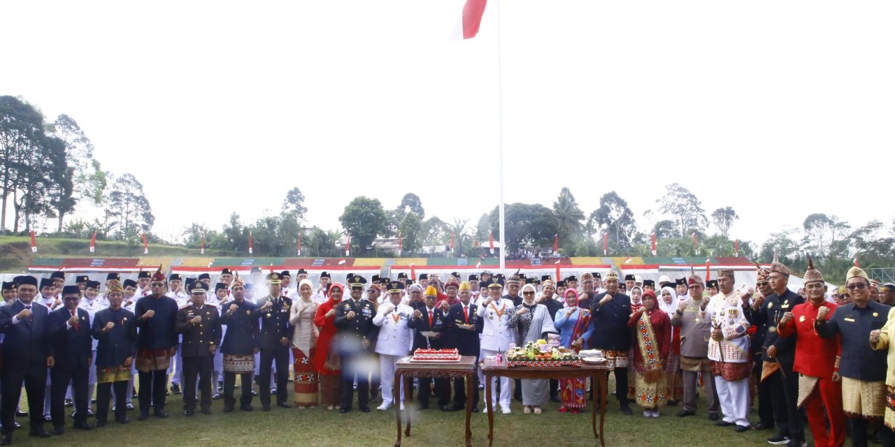 Bupati Lampung Barat Serahkan Tali Asih ke Legiun Veteran, Tegaskan Pentingnya Mengenang Jasa Para Pahlawan