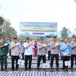 Dari Lampung Barat, Kapolda dan Bupati Tanam Bawang Putih Dukung Swasembada Nasional