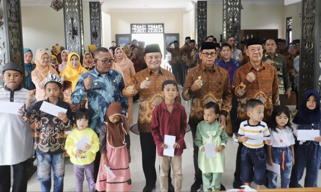 Ketua PWRI Lampung Barat Mad Hasnurin Perkuat Solidaritas dan Peran Lansia di Usia 64 Tahun