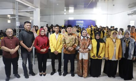 Lewat Beasiswa UT, Bupati Parosil Dorong Peningkatan SDM Lampung Barat