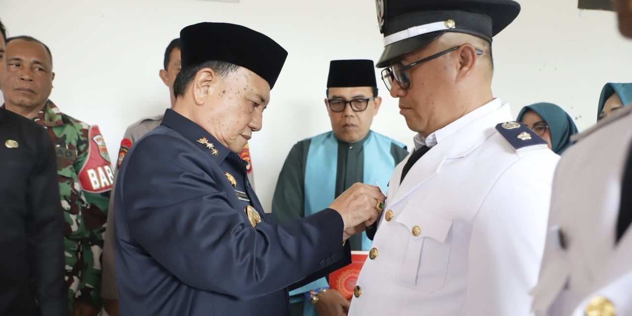 Wabup Lampung Barat Lantik Pj Peratin Bandar Baru dan Bumi Jaya, Tekankan Pelayanan Tanpa Pandang Bulu