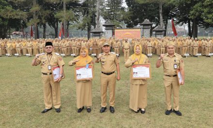 Bupati Lampung Barat Lepas Empat ASN Purna Tugas, Apresiasi Dedikasi dan Disiplin Selama Mengabdi
