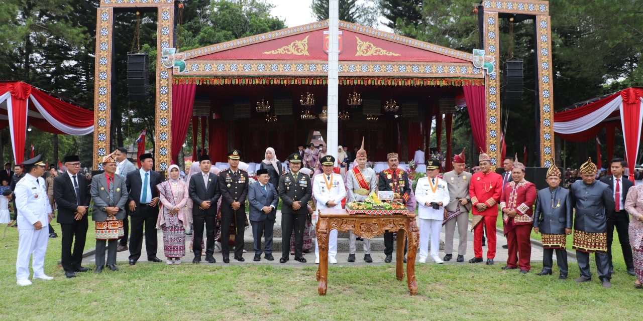 Puncak HUT ke-35 Lampung Barat: Dari Sejarah 1991, Bupati Naikkan Gaji PPPK, 5 Kerja Sama Baru, Hingga Kemeriahan Karnaval dan Potong Tumpeng