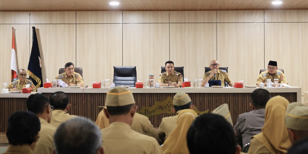 Bupati Parosil Pimpin Rapat Pemantapan, HUT ke-35 Lampung Barat, Harus Libatkan Masyarakat dan Punya Dampak Positif