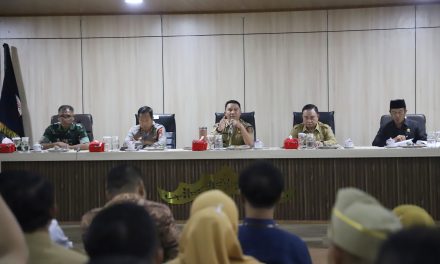 Bupati Lampung Barat Perintahkan OPD Bergerak Cepat Antisipasi Abu Krakatau dan Karhutla