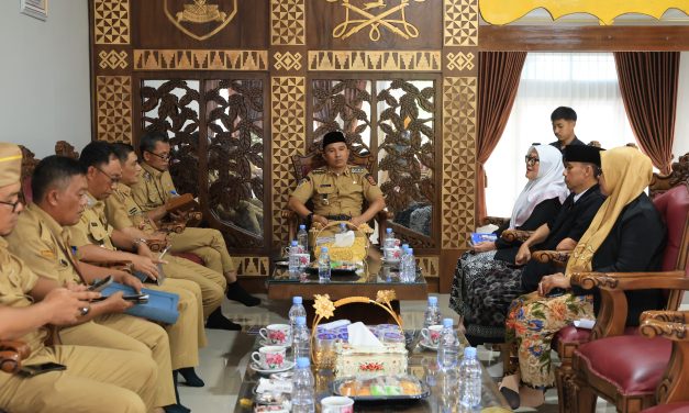 Maraknya Jama’ah Kecewa, Bupati Lampung Barat Minta Kemenhaj Data Trevel Umrah